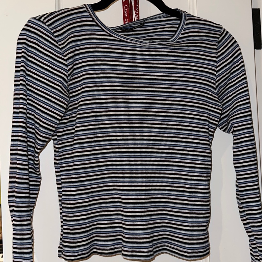 striped top
